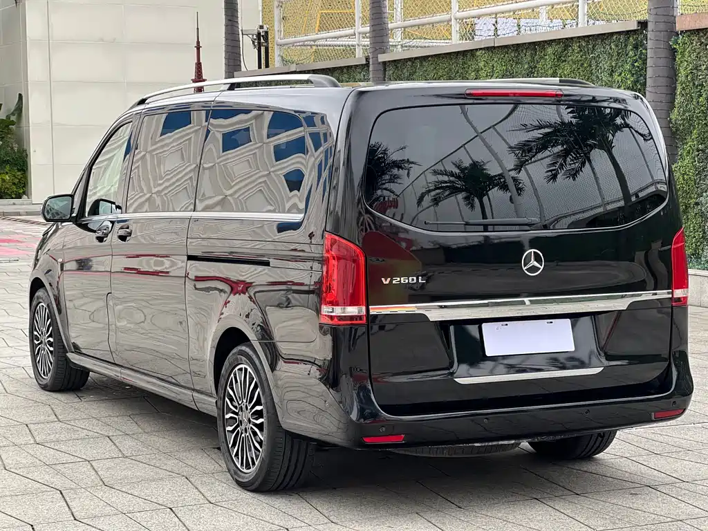 Mercedes-Benz V-Class V 2017 V 260 L Luxury Long Wheelbase
