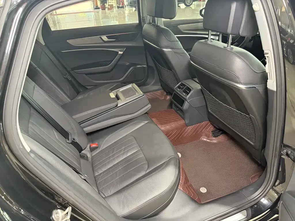 Audi A6L — миниатюра 6