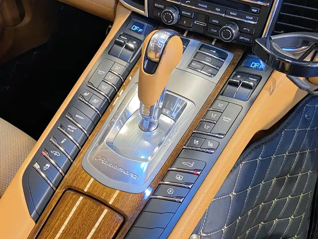 Porsche Panamera — миниатюра 16