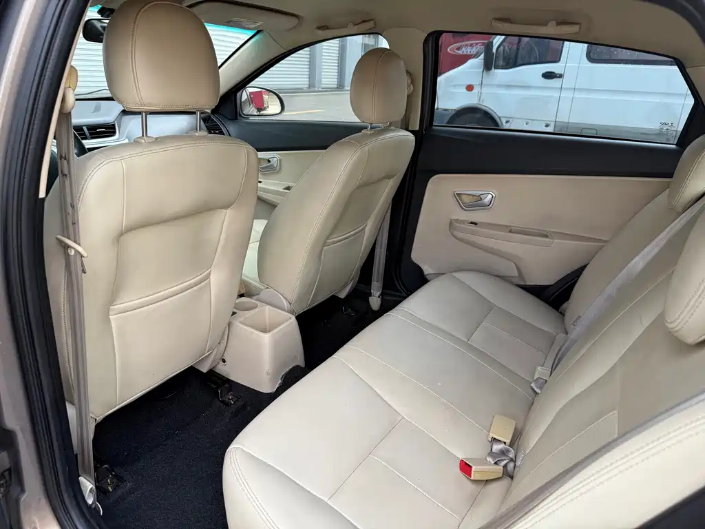 Chery Fengyun 2 — миниатюра 11