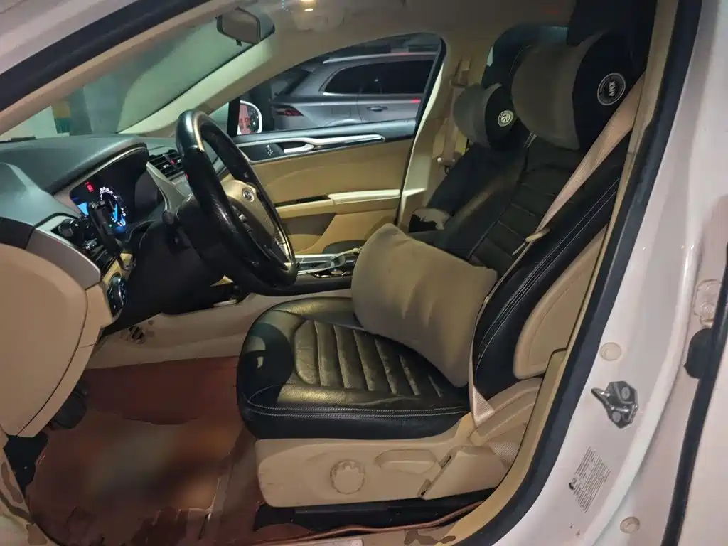 Ford Mondeo — миниатюра 11
