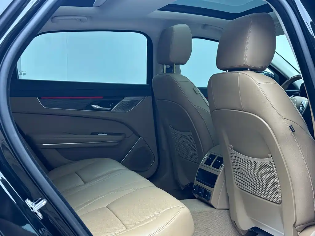 Jaguar XFL — миниатюра 14