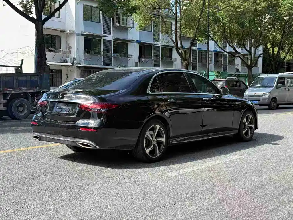 Mercedes-Benz E-Class E 2019 E 300 L Sport Fashion