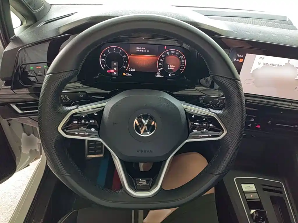 Volkswagen Golf — миниатюра 11