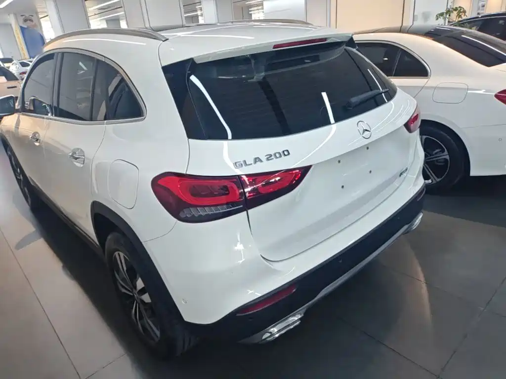 Mercedes-Benz GLA — миниатюра 5