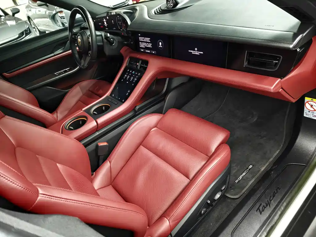 Porsche Taycan — миниатюра 13
