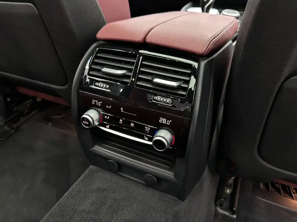 BMW 5 Series — миниатюра 23
