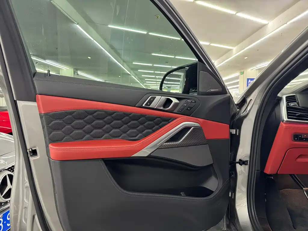 BMW X6 M — миниатюра 4
