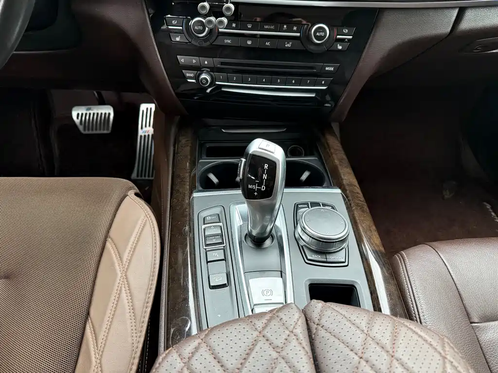 BMW X5 (Import) — миниатюра 15