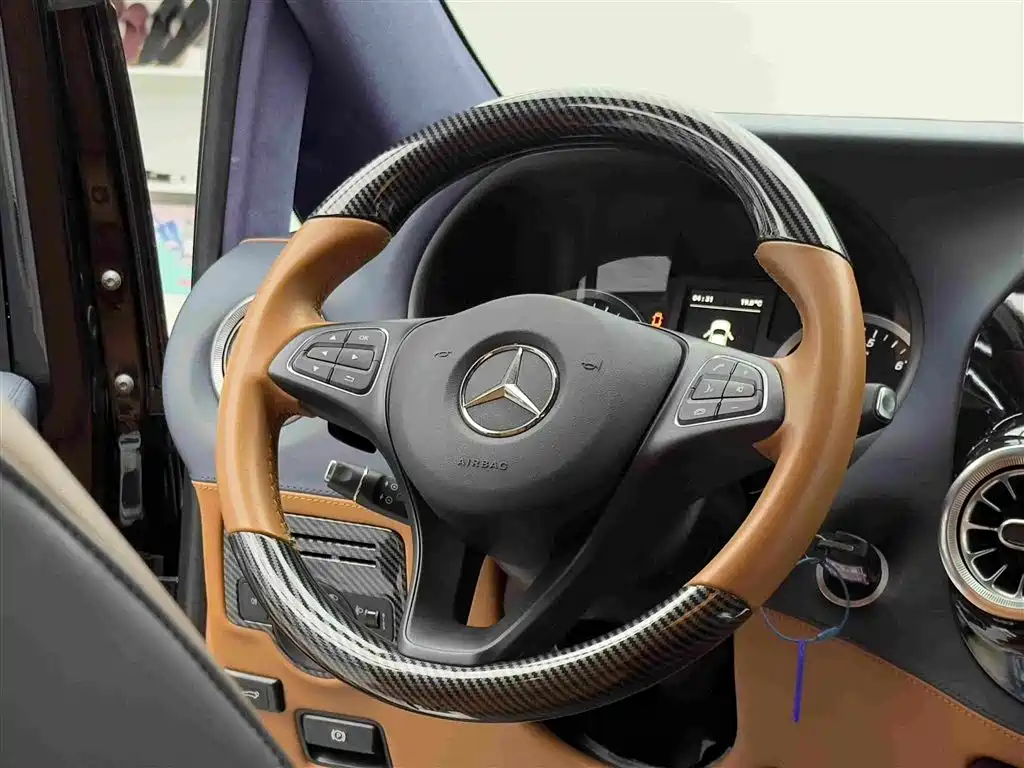 Mercedes-Benz Vito — миниатюра 14