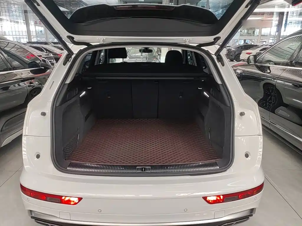 Audi Q5L — миниатюра 19