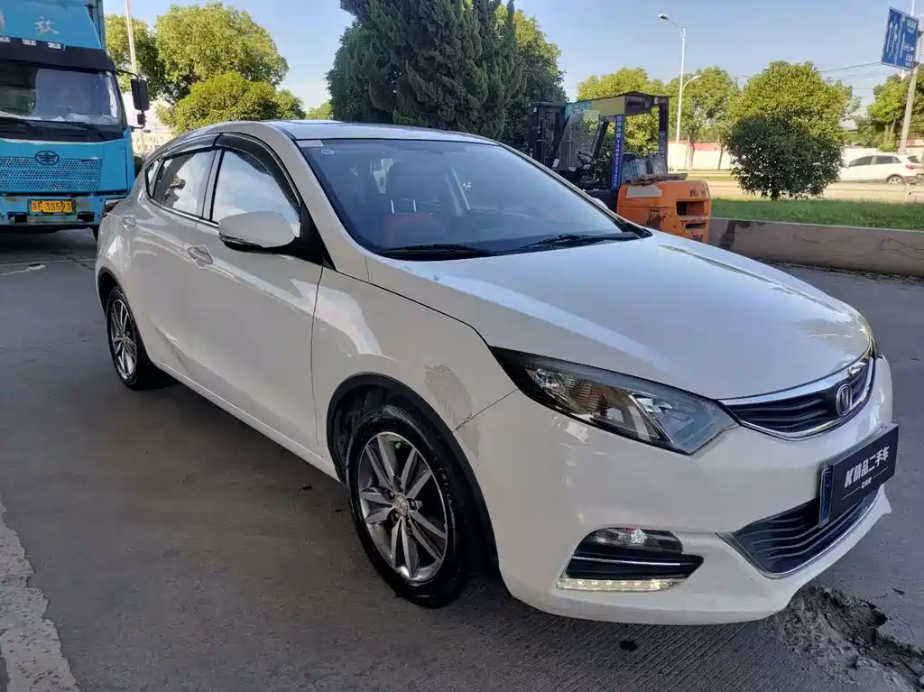 Changan Eado XT — миниатюра 4