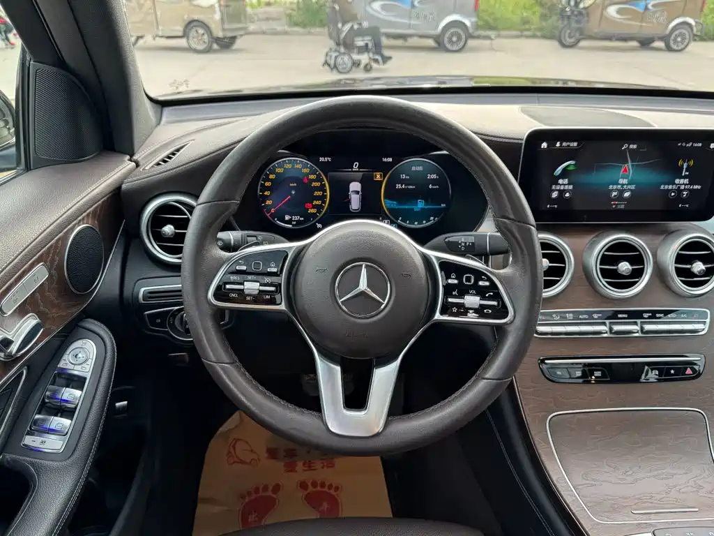 Mercedes-Benz GLC — миниатюра 21