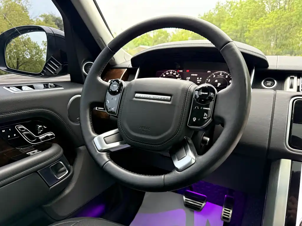 Land Rover Range Rover — миниатюра 18
