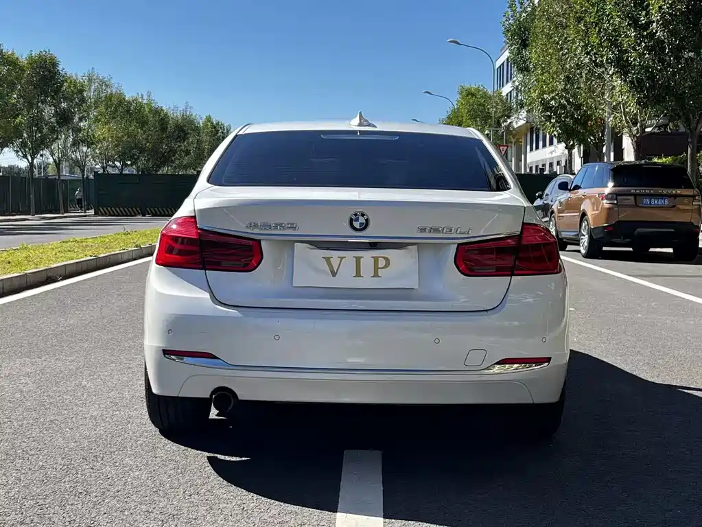 BMW 3 Series — миниатюра 4