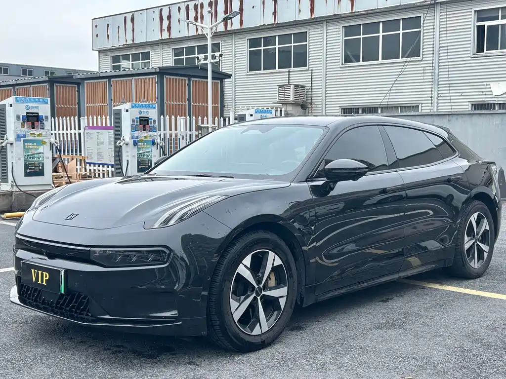 Zeekr 001