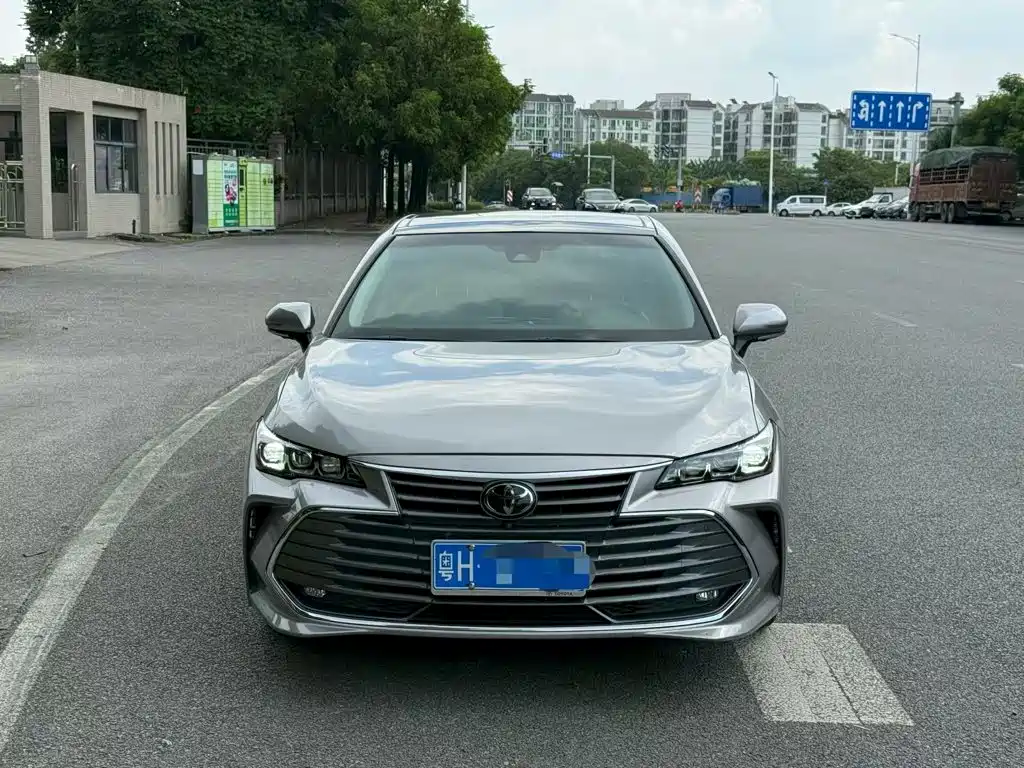 Toyota Avalon — миниатюра 2