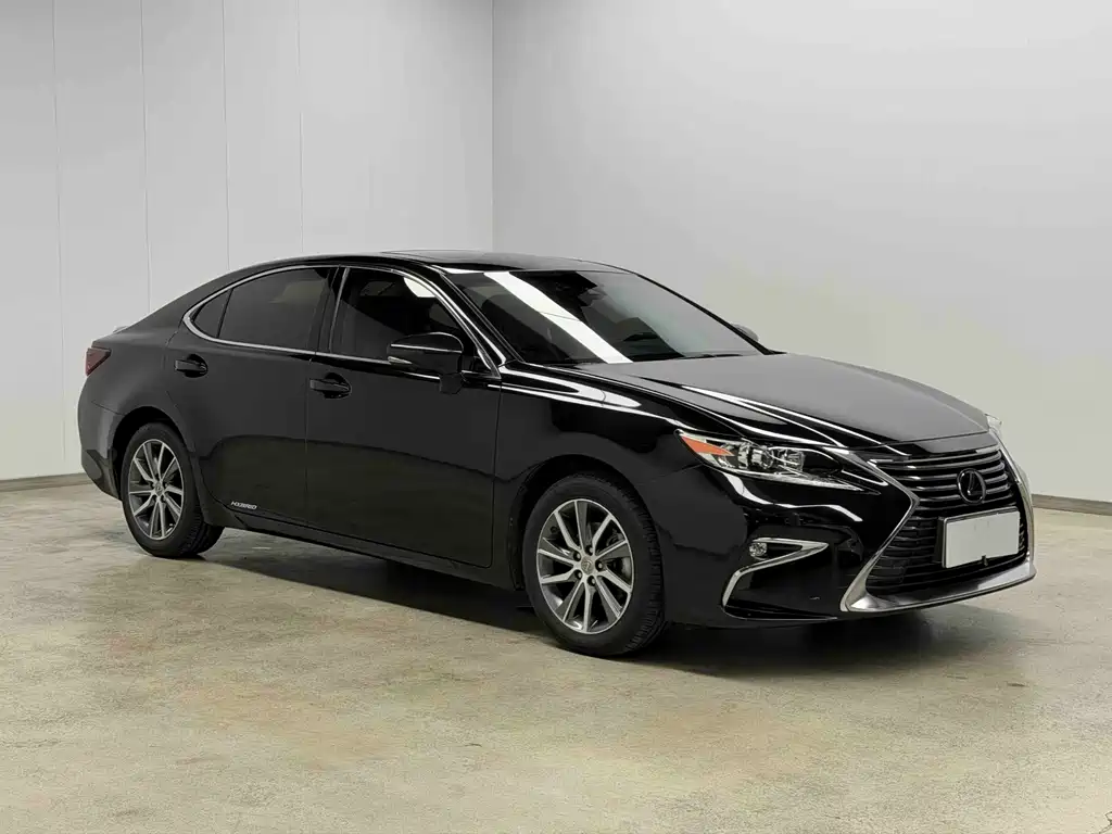 Lexus ES — миниатюра 3