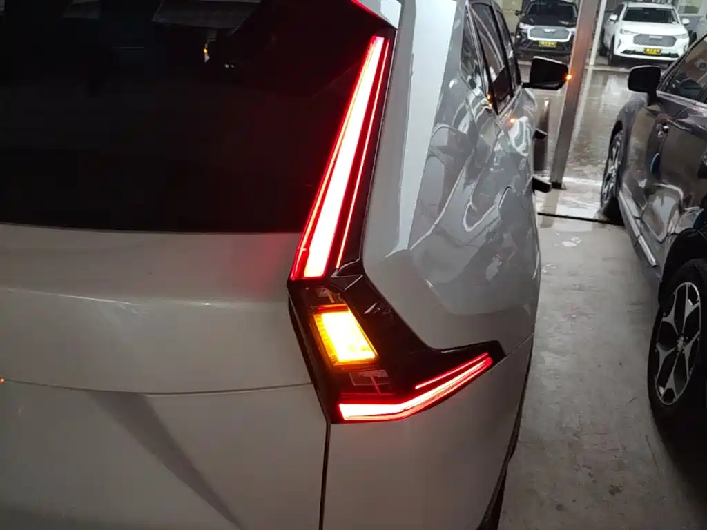 GAC Motor Shadow Cool — миниатюра 7