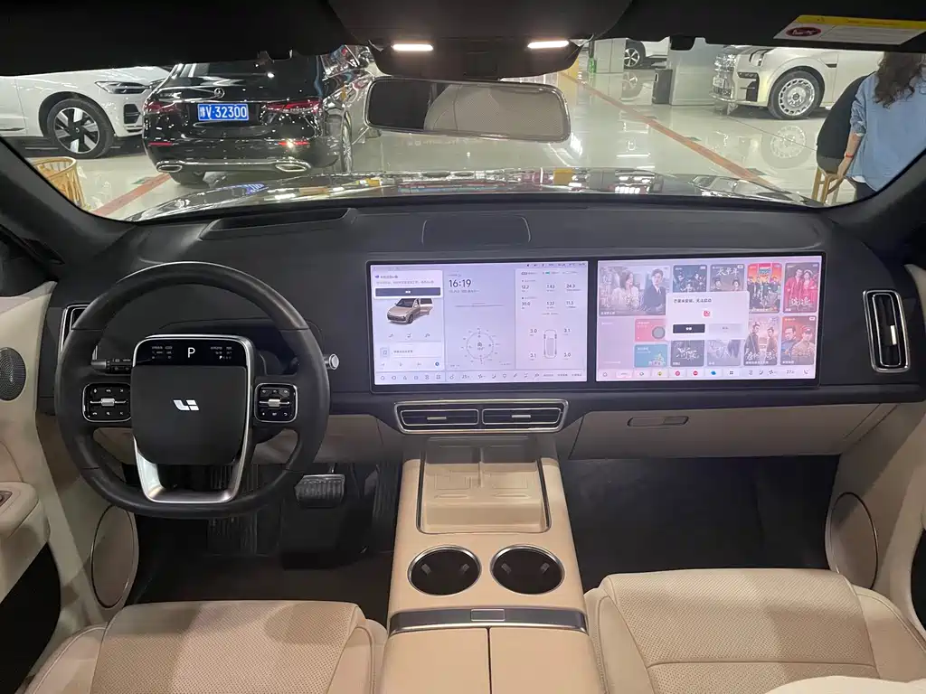 Li Auto IDEAL L8