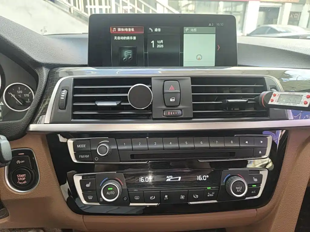 BMW 3 Series — миниатюра 13