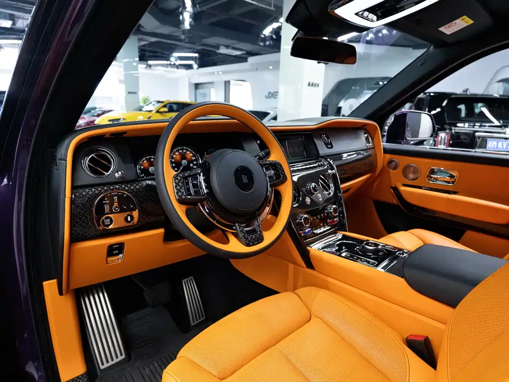 Rolls-Royce Cullinan 2018 мест