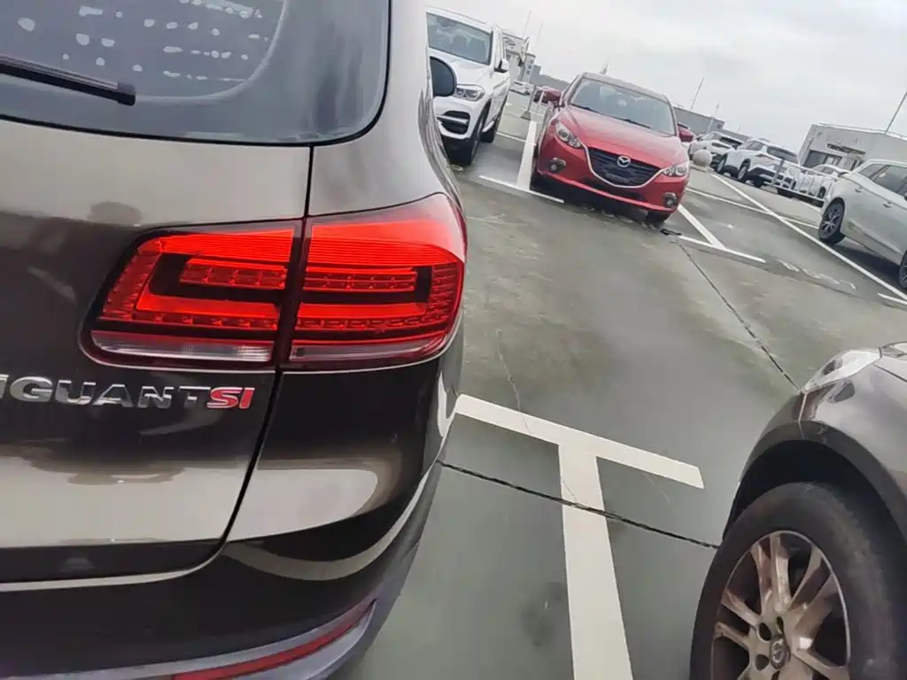 Volkswagen Tiguan — миниатюра 8