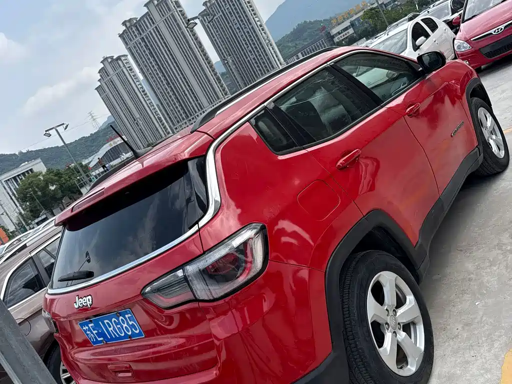 Jeep Compass — миниатюра 3