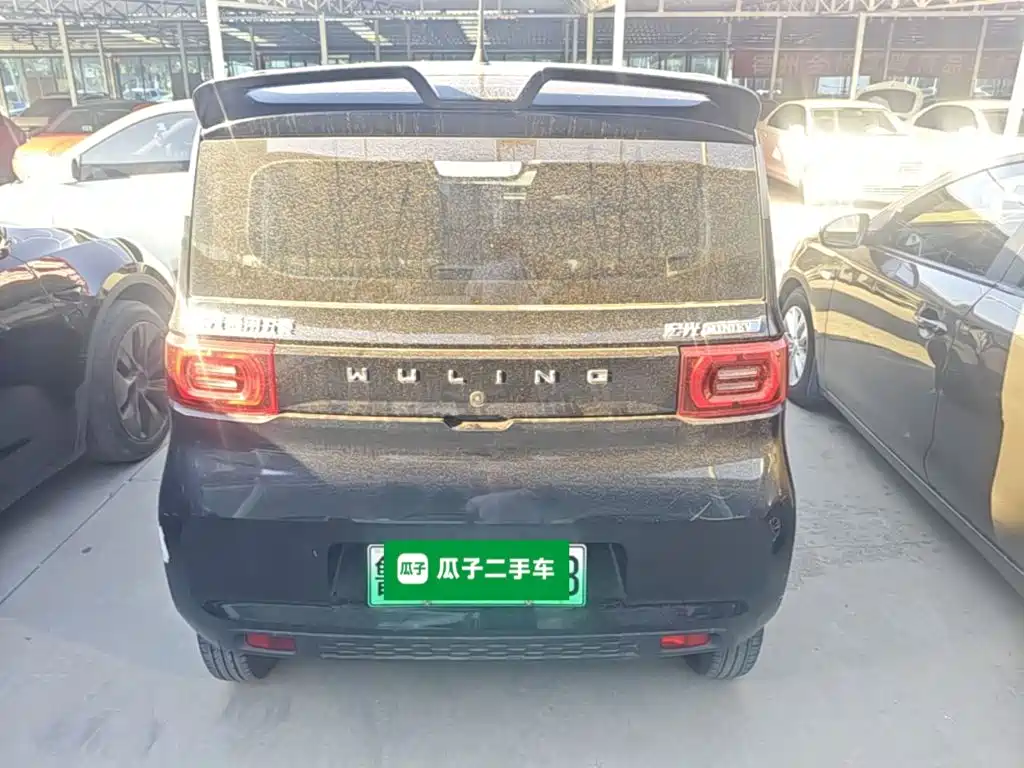 Wuling MINIEV — миниатюра 6