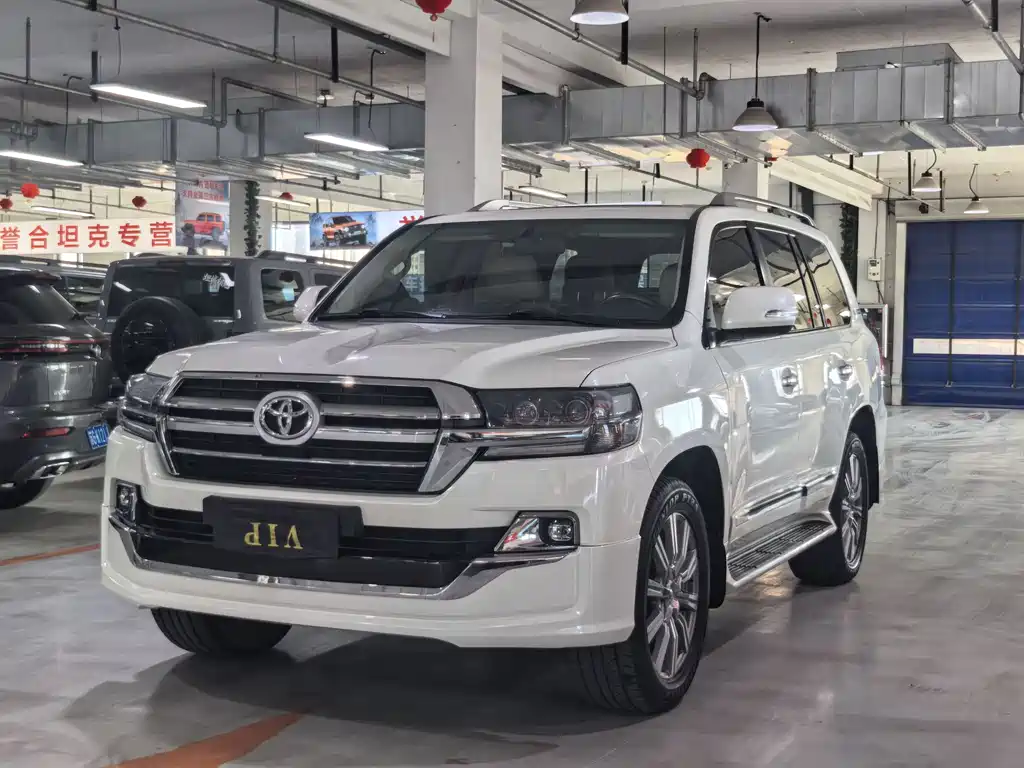 Toyota Land Cruiser 2010