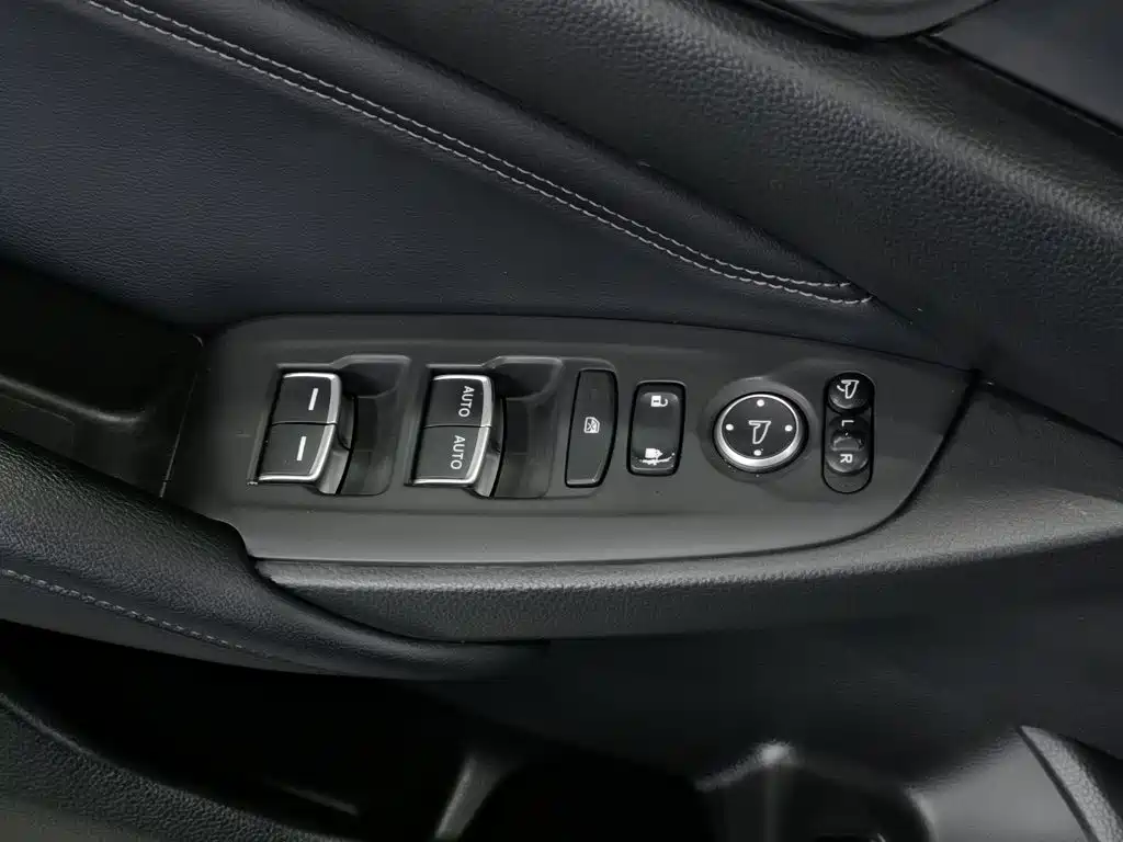 Honda Accord — миниатюра 9