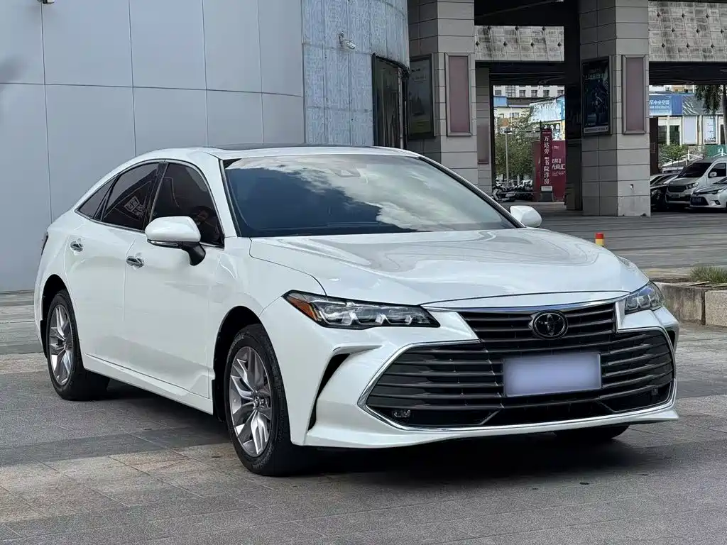 Toyota Avalon — миниатюра 8