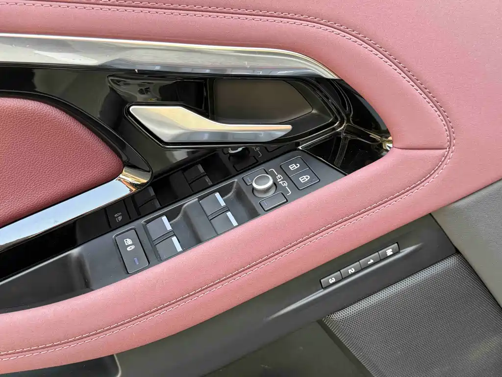 LAND ROVER RANGE ROVER AURORA