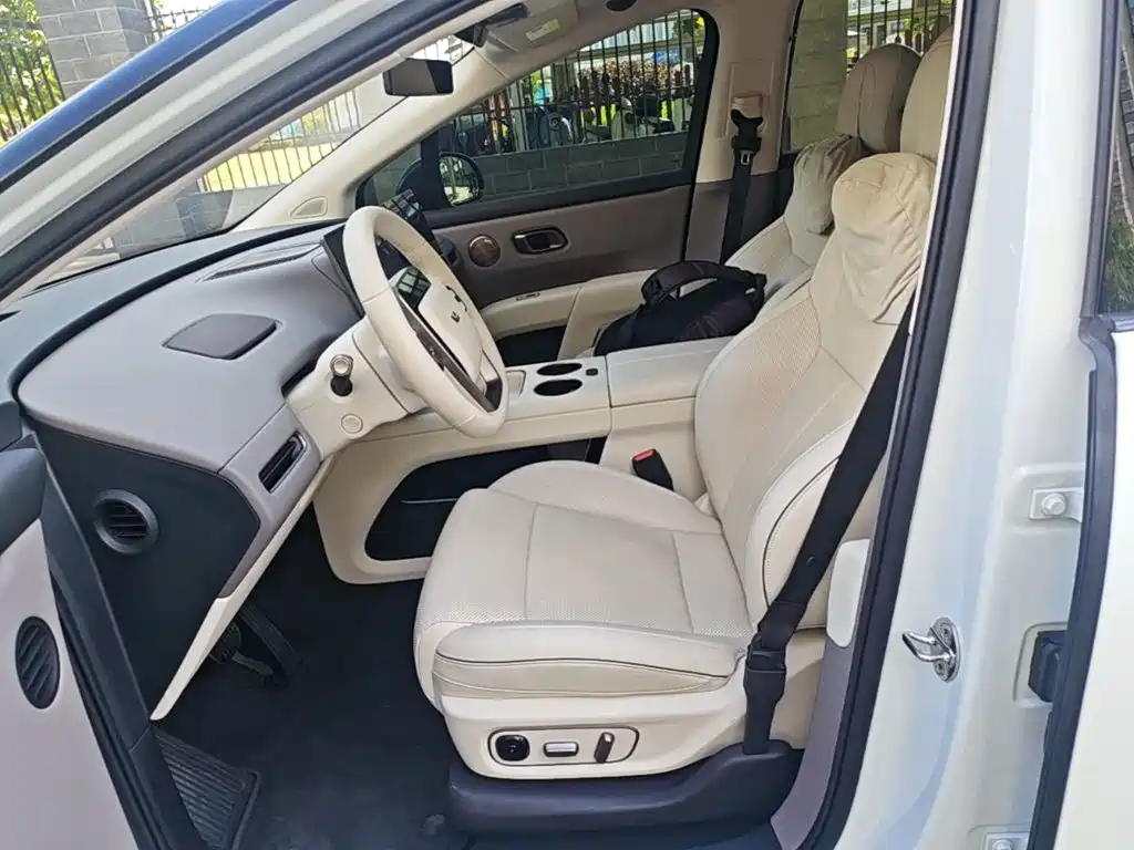 Li Auto Li i8 — миниатюра 15
