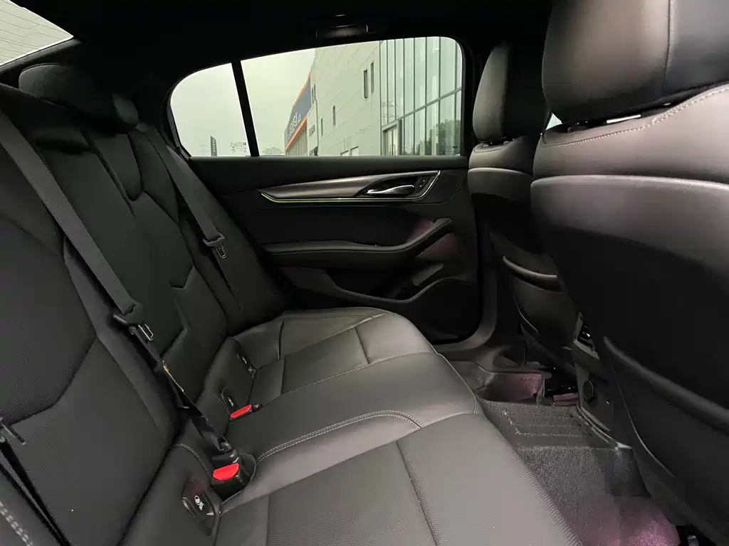 Cadillac CT5 — миниатюра 11