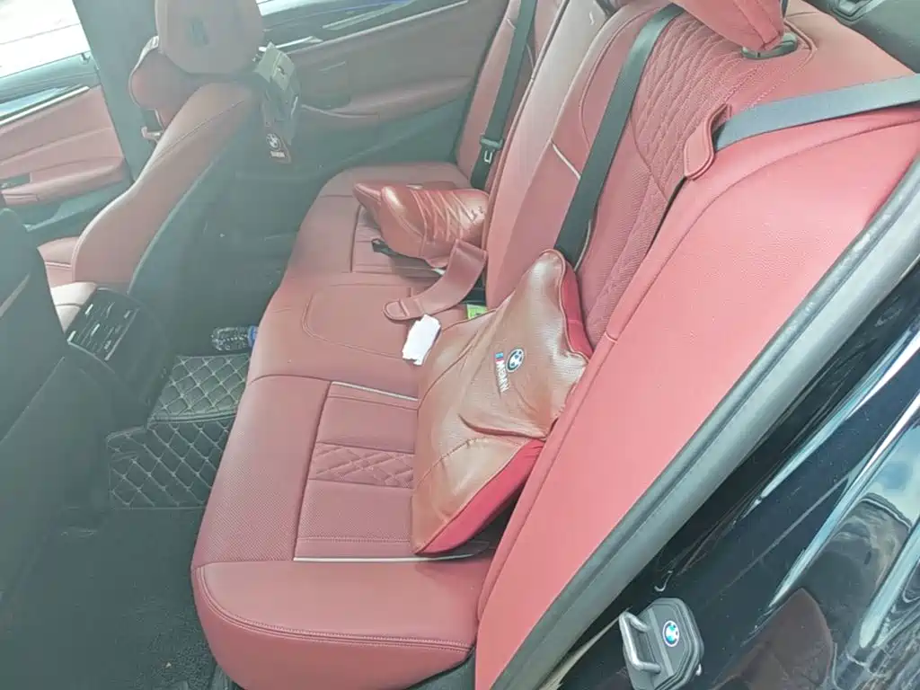 BMW 5 Series — миниатюра 17