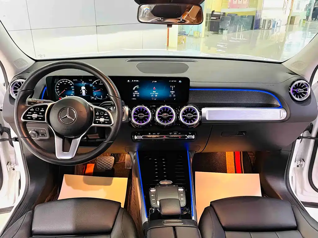 Mercedes-Benz GLB — миниатюра 9