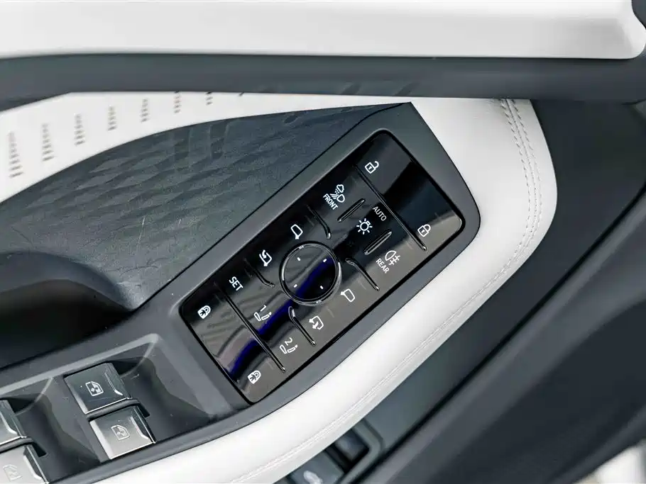 Audi A6L — миниатюра 19