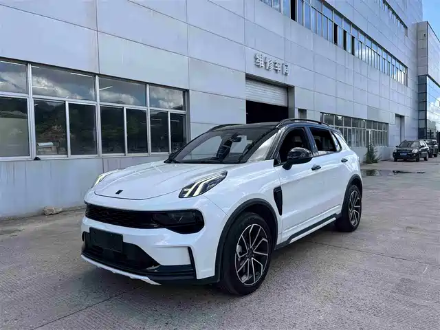 LYNK  &CO. 01 EM P 2023