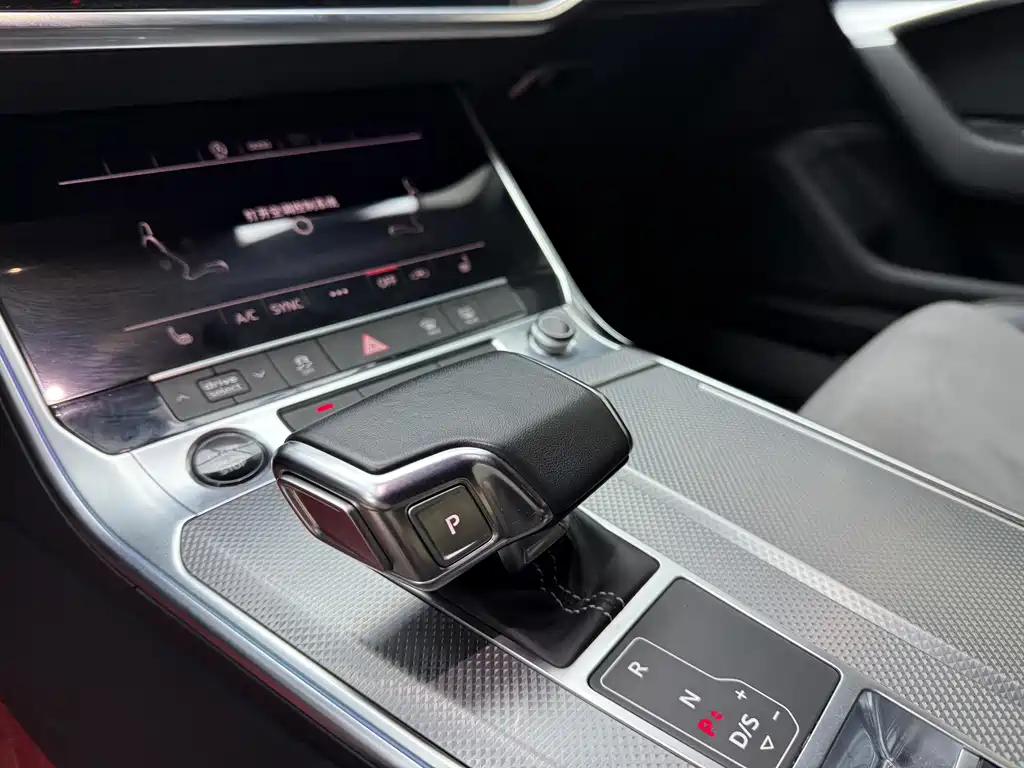 Audi A6L 2022 — фото 11