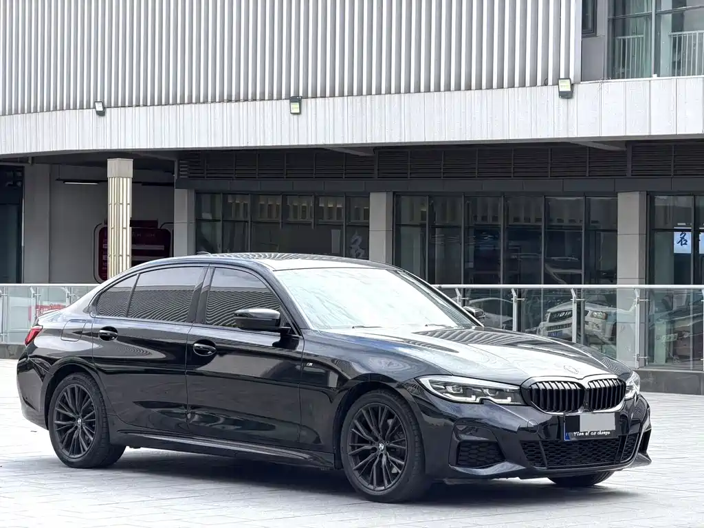 BMW 3 Series — миниатюра 3