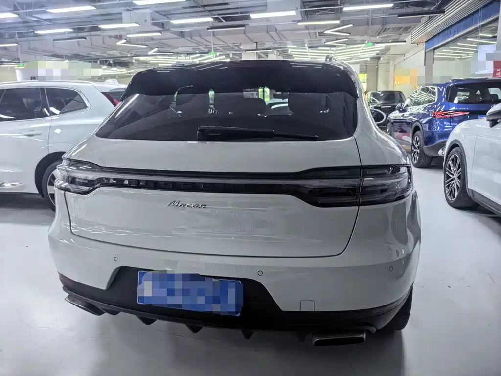 Porsche Macan — миниатюра 12
