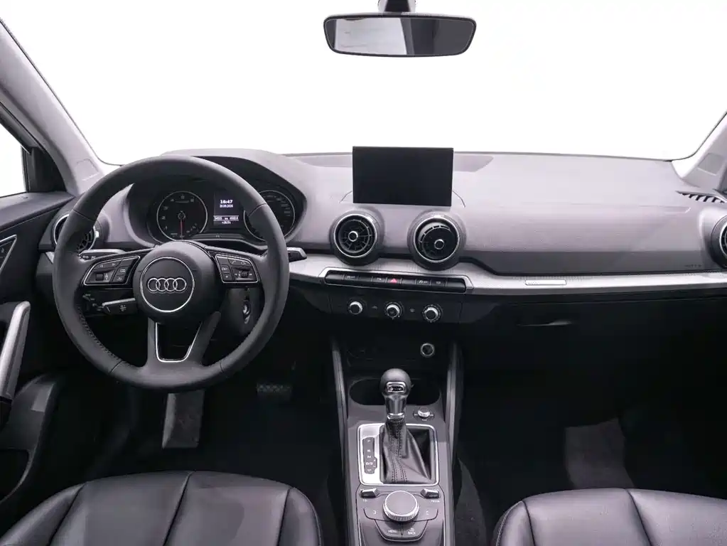 Audi Q2L — миниатюра 12