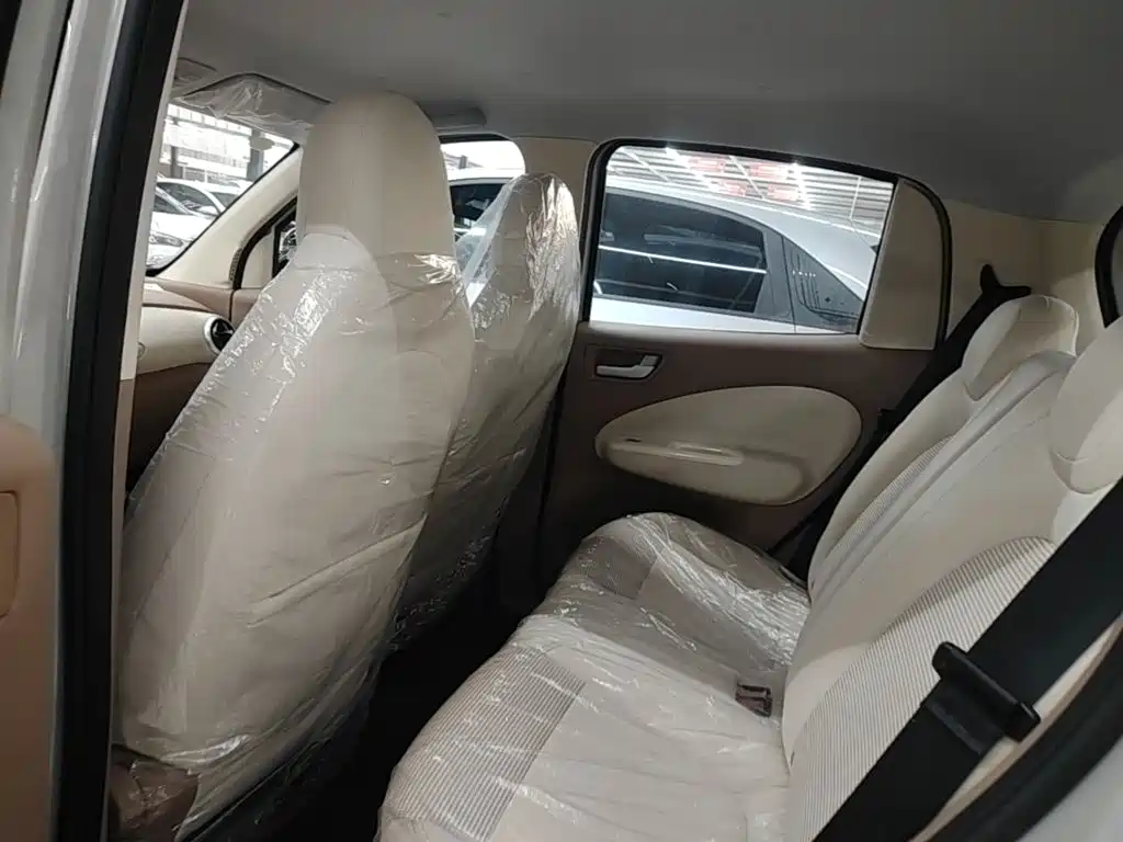 Wuling MINIEV — миниатюра 17