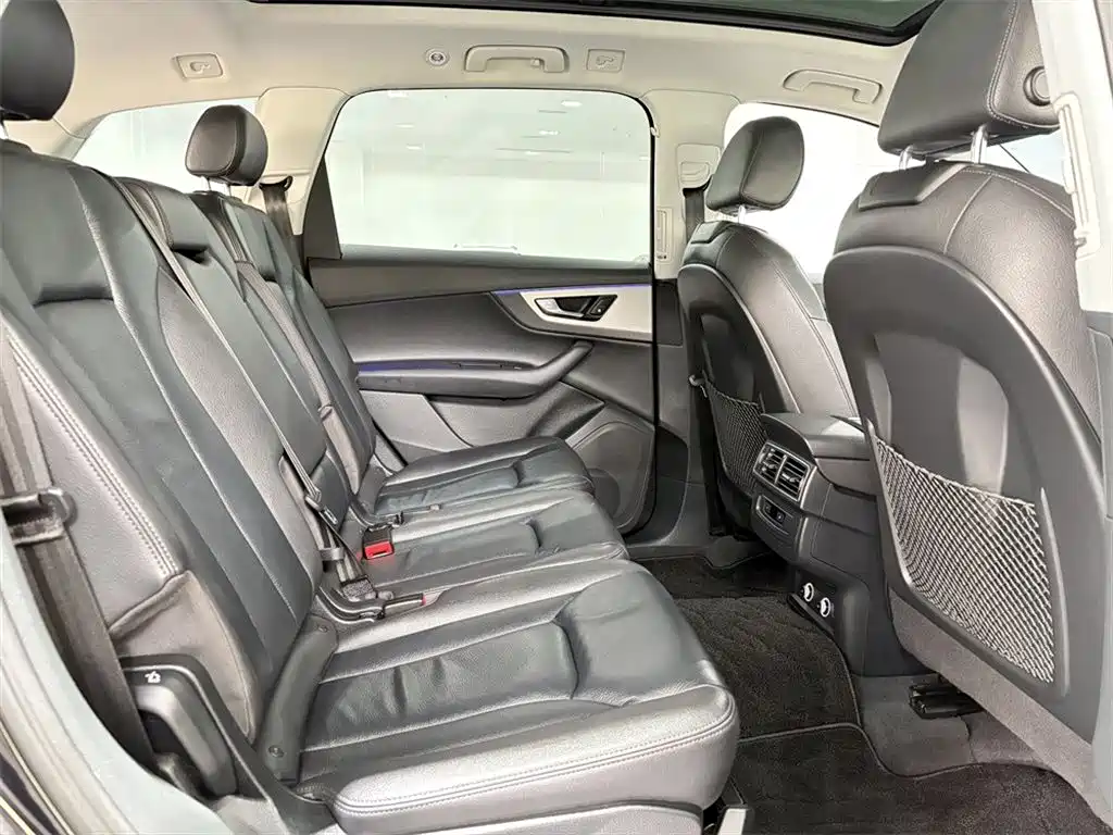 Audi Q7 New Energy — миниатюра 7