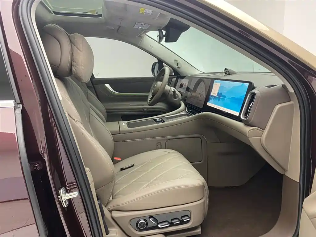 AITO ASK THE WORLD M9