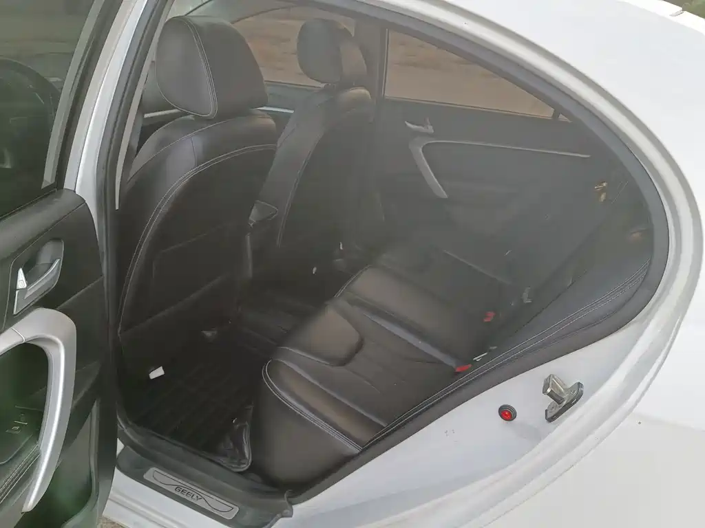 Geely Emgrand — миниатюра 8