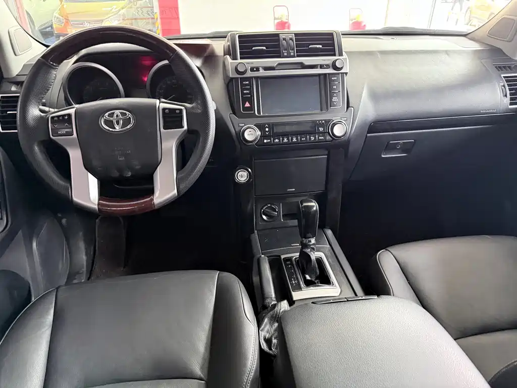 Toyota Prado — миниатюра 12