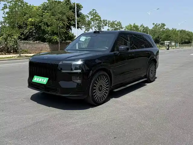 2026 Zeekr 009