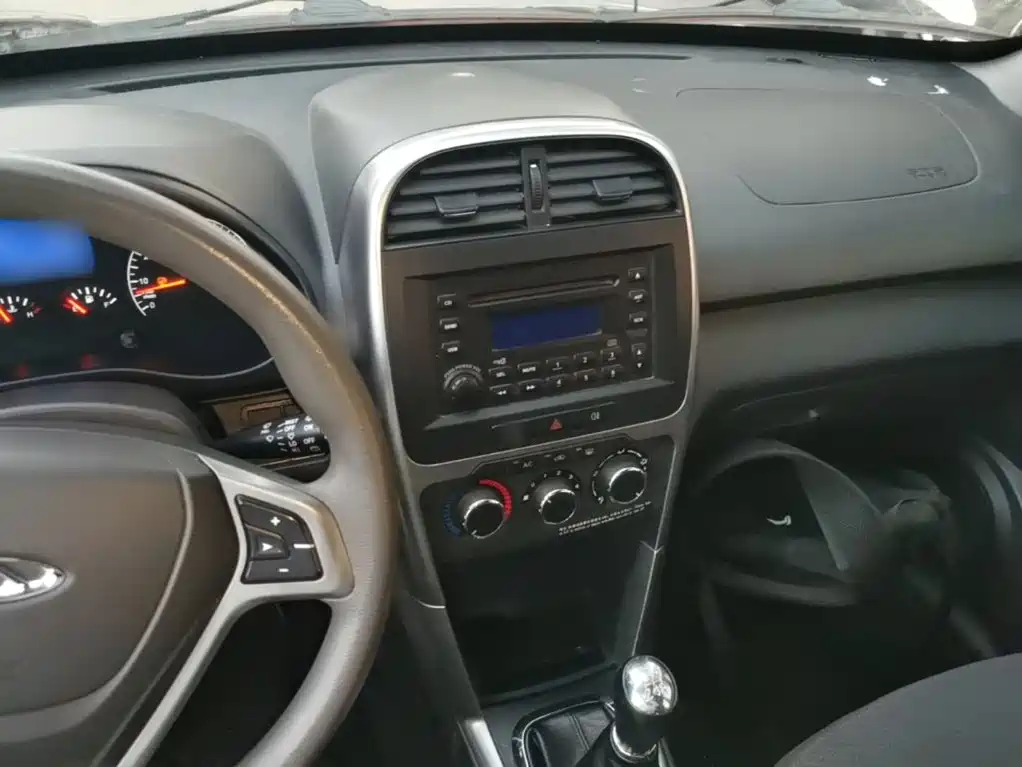 Chery Tiggo 3 — миниатюра 10